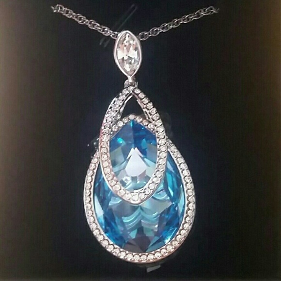 Jewelry - 💎Swarovski Crystal Necklace💎